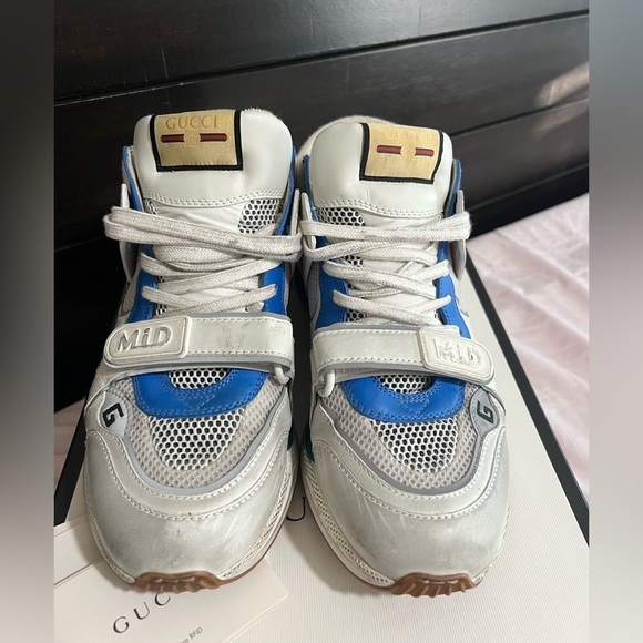 Men’s Gucci Sneakers - Picture 2 of 3